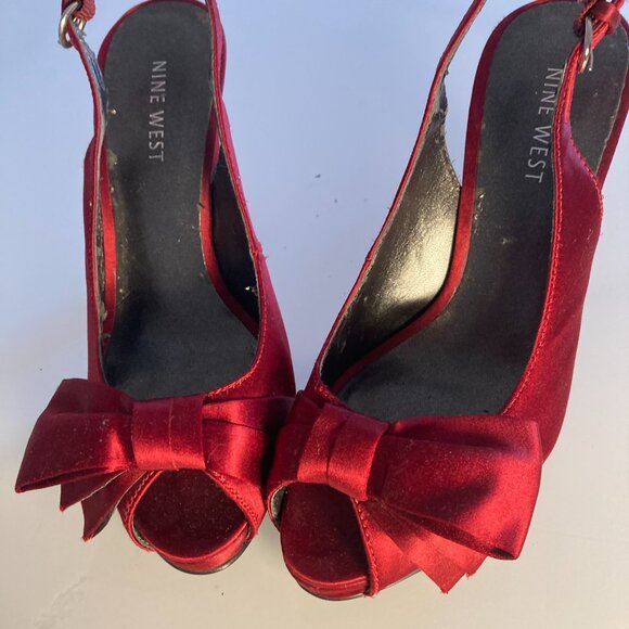 Nine West Red Satin Slingback Heels. Size: 5.0 - Picture 10 of 10